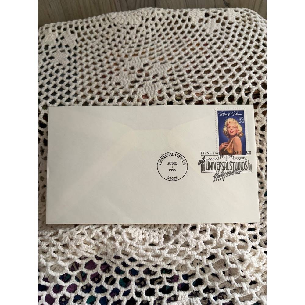 Vintage 1995 Marilyn Monroe First Day of Issue Universal Studios Hollywood FDC